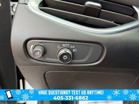 Used 2021 Chevrolet Malibu LT image 25