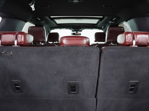 Used 2023 Ford Expedition Limited image 32