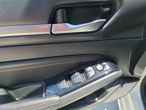 Used 2023 Nissan Altima 2.5 SR w/ SR Premium Package FWD image 23