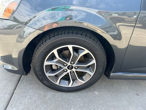 Used 2019 Chevrolet Sonic LT FWD image 11