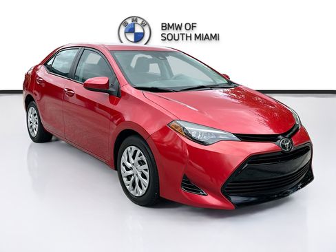 Used 2017 Toyota Corolla LE image 1