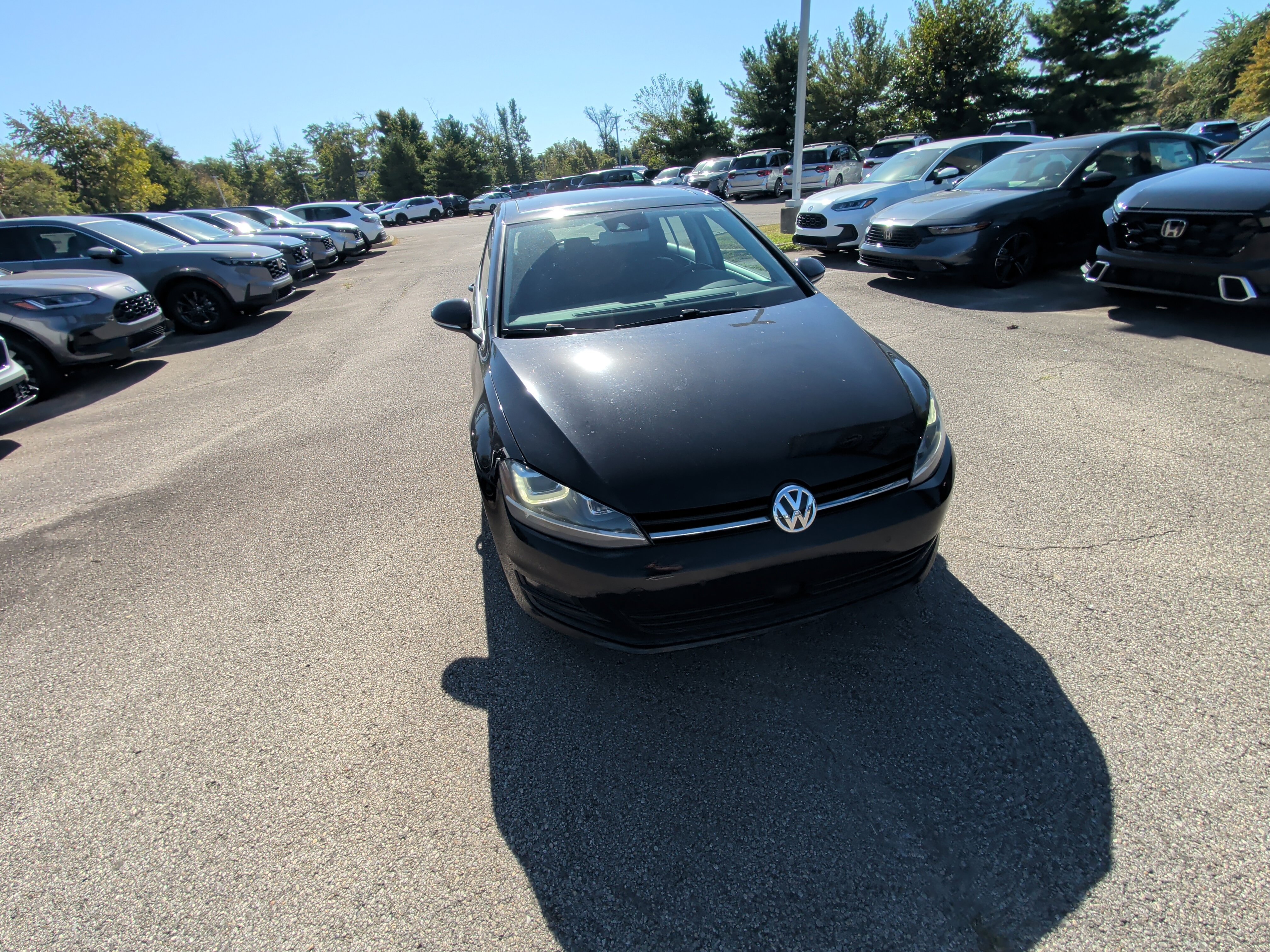 Used 2016 Volkswagen Golf S FWD image 13