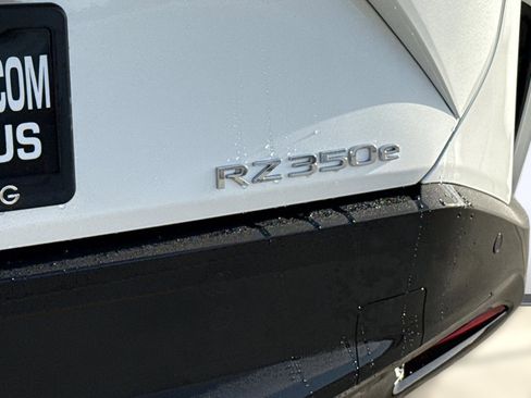 New 2026 Lexus RZ 350e RZ 350e image 17