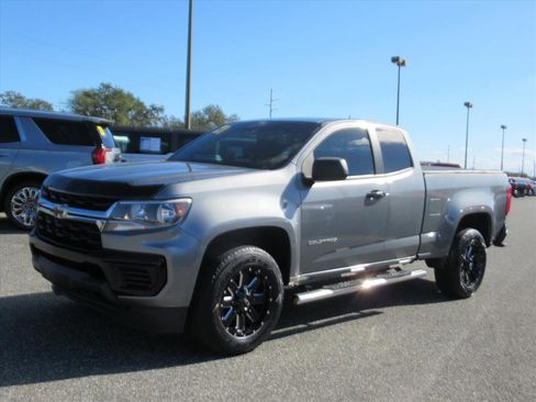 Used 2021 Chevrolet Colorado W/T w/ WT Convenience Package image 3