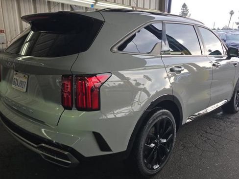 Used 2022 Kia Sorento SX FWD image 6