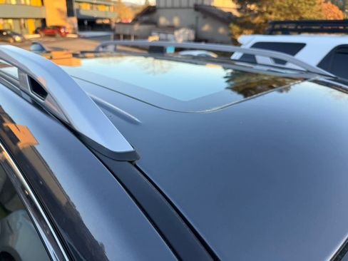 Used 2023 Subaru Forester Touring image 6