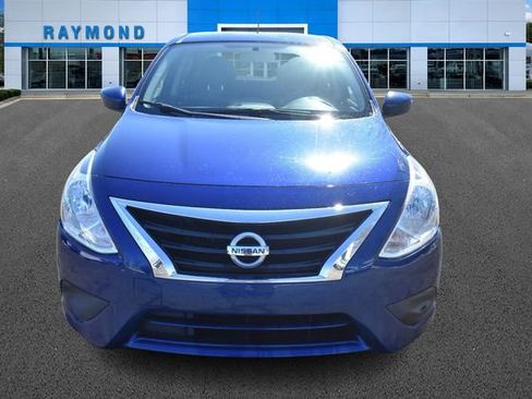 Used 2019 Nissan Versa SV image 8