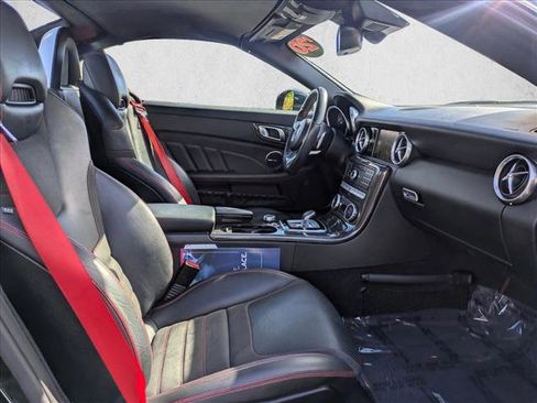Used 2020 Mercedes-Benz SLC 43 AMG image 17
