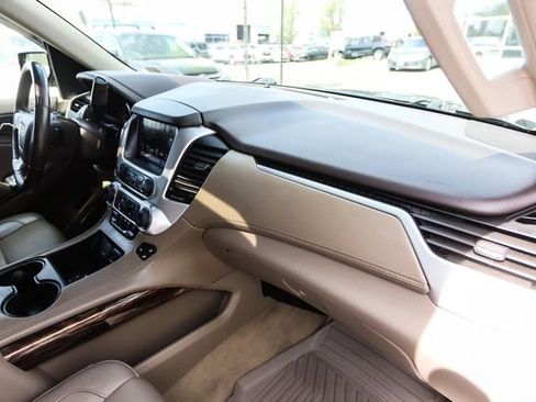 Used 2019 GMC Yukon SLT w/ Open Road Package AWD/4WD image 57