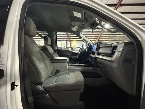 Used 2024 Ford F250 XLT w/ FX4 Off-Road Package image 11