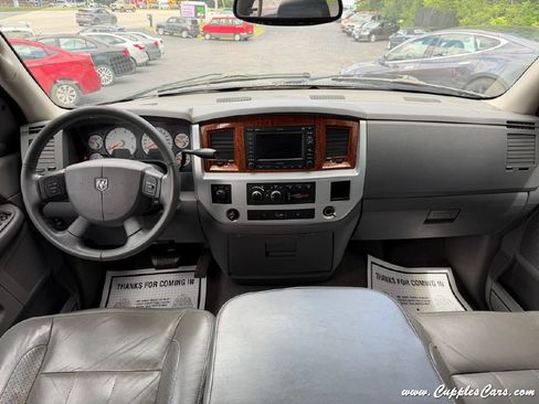 Used 2006 Dodge Ram 2500 Truck Laramie AWD/4WD image 14