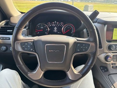 Used 2015 GMC Yukon XL Denali w/ Touring Package AWD/4WD image 22