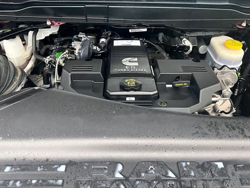 Used 2024 RAM 2500 Tradesman w/ Chrome Appearance Group image 30