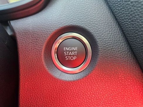 Certified 2024 Toyota Corolla SE image 27