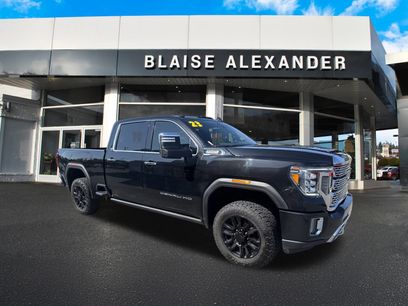 Used 2023 GMC Sierra 2500 Denali w/ Denali Black Diamond Edition
