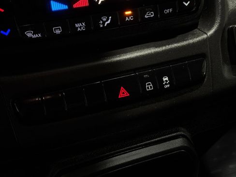 Used 2022 RAM ProMaster 2500 w/ Convenience Group image 25