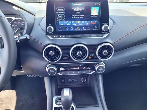 New 2025 Nissan Sentra SR w/ Midnight Edition image 9