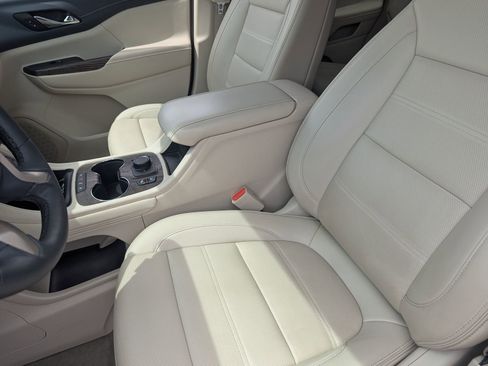 Used 2023 GMC Acadia Denali image 19