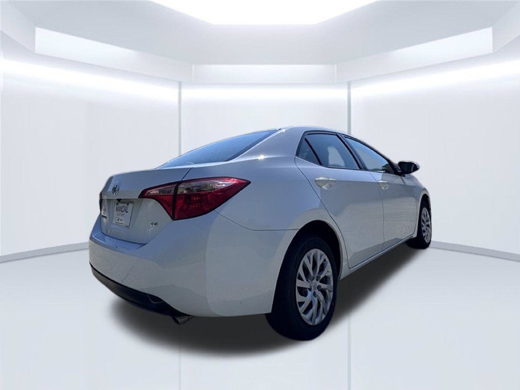 Used 2019 Toyota Corolla LE FWD image 3