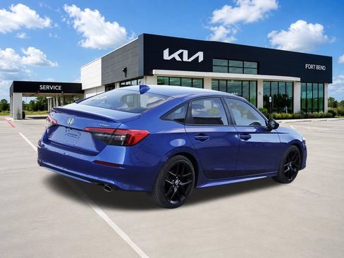 Used 2022 Honda Civic Sport image 5