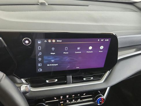 Used 2025 Chevrolet Equinox LT image 25