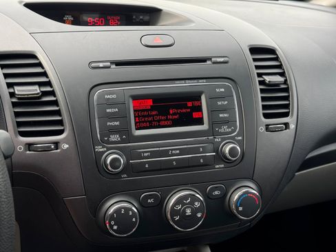 Used 2016 Kia Forte LX FWD image 16