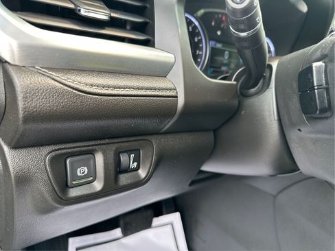 Used 2019 GMC Acadia SLT AWD/4WD image 20
