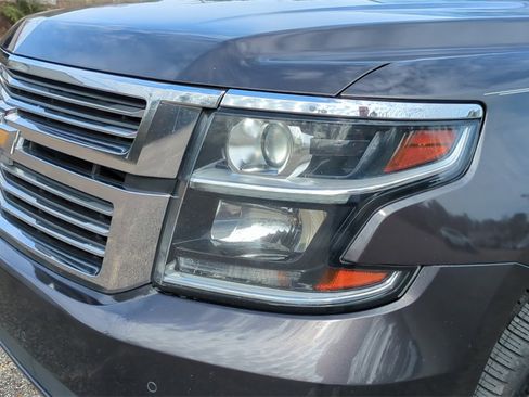 Used 2017 Chevrolet Suburban Premier image 9