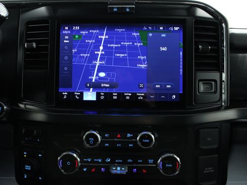 New 2026 Ford F250 Lariat w/ Black Appearance Package image 22