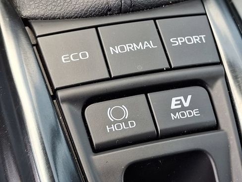 Used 2026 Toyota Camry SE w/ Convenience Package FWD image 25