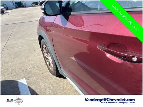 Used 2017 Hyundai Tucson SE Plus w/ Cargo Package FWD image 12