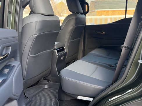 Used 2024 Lexus GX 550 image 34