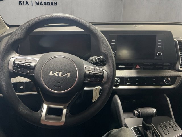 Used 2023 Kia Sportage LX AWD/4WD image 2