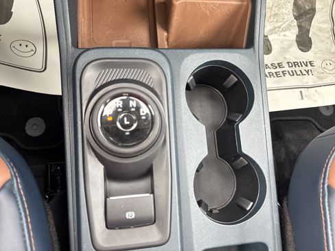 Used 2022 Ford Maverick Lariat w/ Lariat Luxury Package FWD image 23
