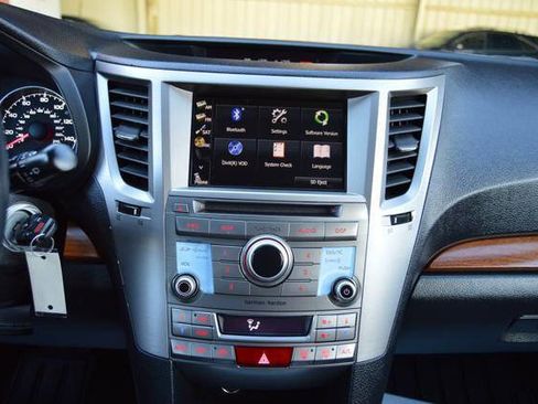 Used 2013 Subaru Outback 2.5i Limited image 21