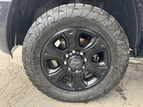 Used 2017 RAM 2500 Laramie w/ Sport Appearance Group AWD/4WD image 12