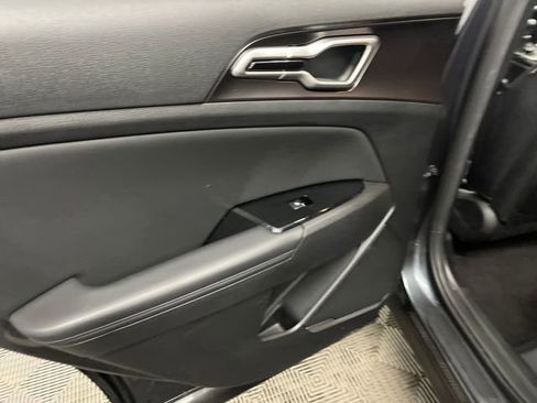 Used 2023 Kia Sportage EX image 22