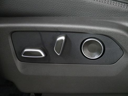 New 2026 GMC Yukon XL Denali w/ Sun & Power Step Package image 11