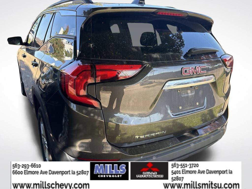 Used 2020 GMC Terrain SLE w/ Driver Convenience Package FWD image 3