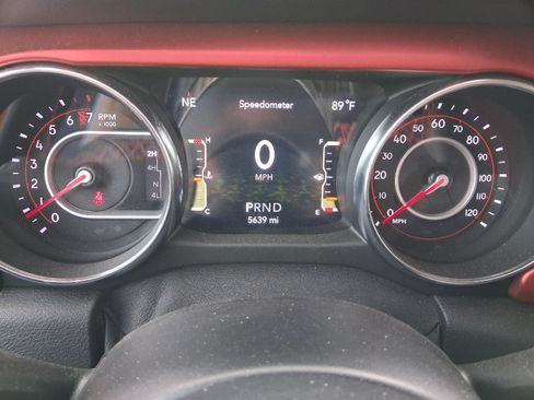 Used 2021 Jeep Wrangler Unlimited Rubicon AWD/4WD image 31