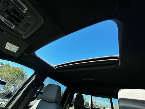 Used 2024 Chevrolet Silverado 3500 LTZ image 81