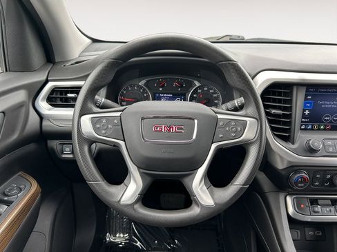 Used 2022 GMC Acadia SLE FWD image 14