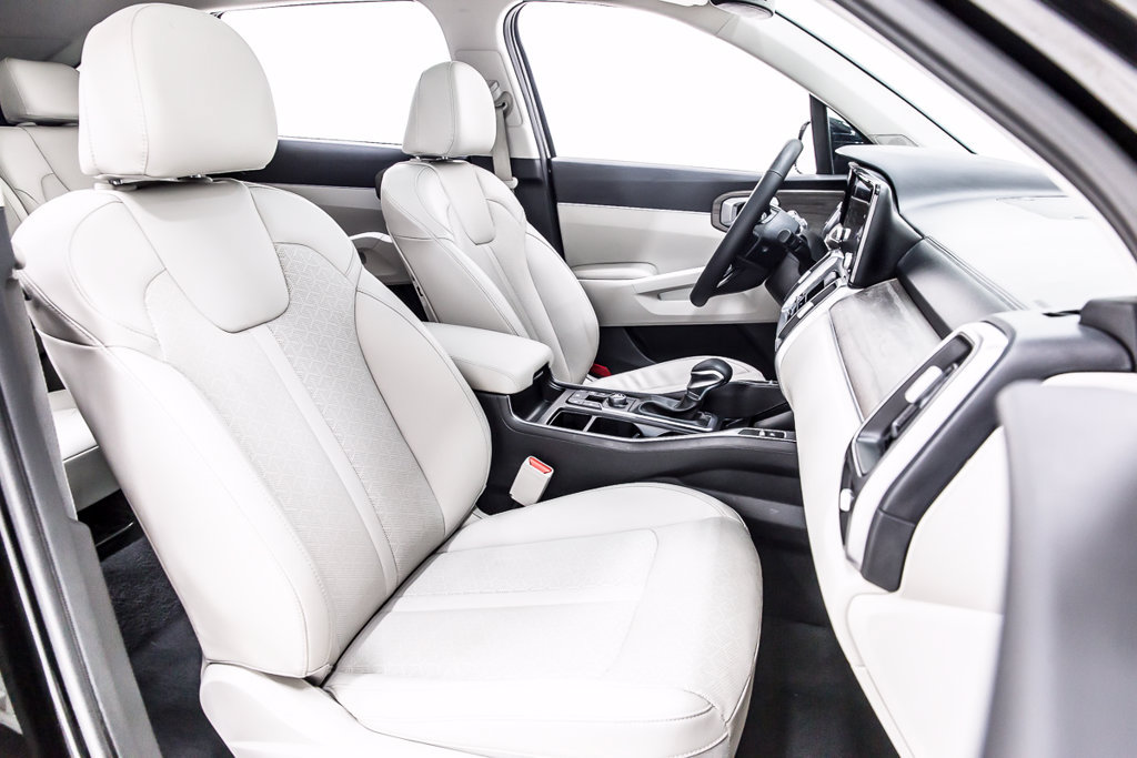 Used 2023 Kia Sorento EX w/ Panoramic Sunroof Package FWD image 33