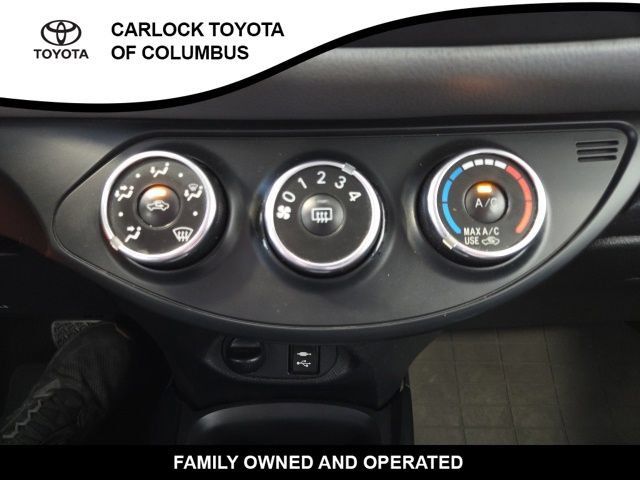 Used 2015 Toyota Yaris L FWD image 27