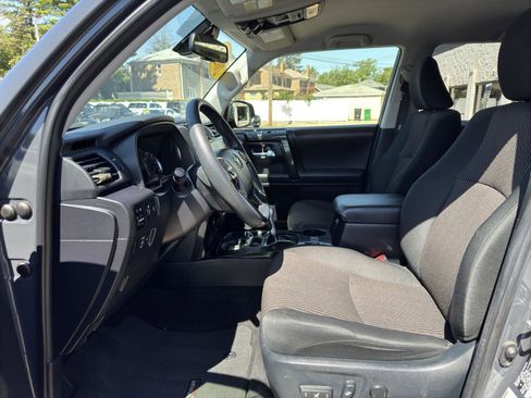 Used 2024 Toyota 4Runner TRD Off-Road image 23