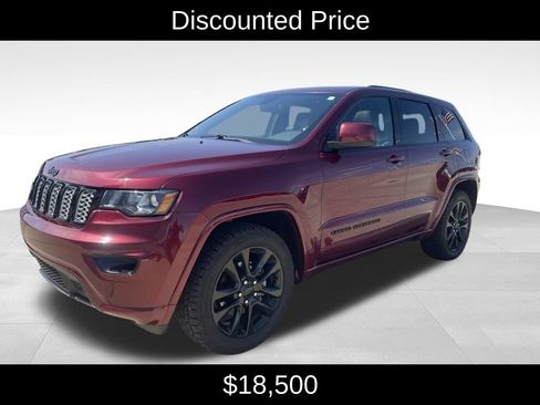 Used 2019 Jeep Grand Cherokee Altitude AWD/4WD image 3