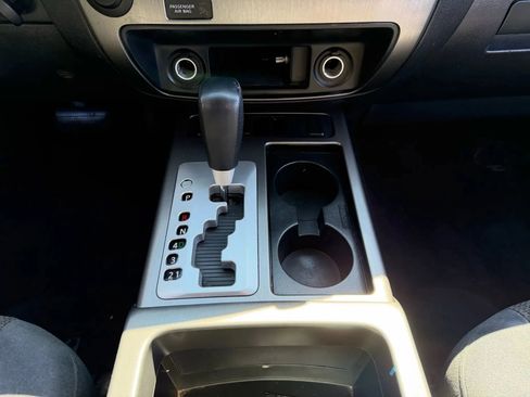 Used 2015 Nissan Armada SV image 26
