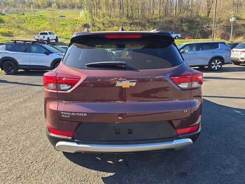 Used 2023 Chevrolet TrailBlazer LT w/ Convenience Package image 5
