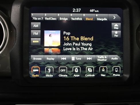 Used 2018 Jeep Wrangler Unlimited Sahara image 50