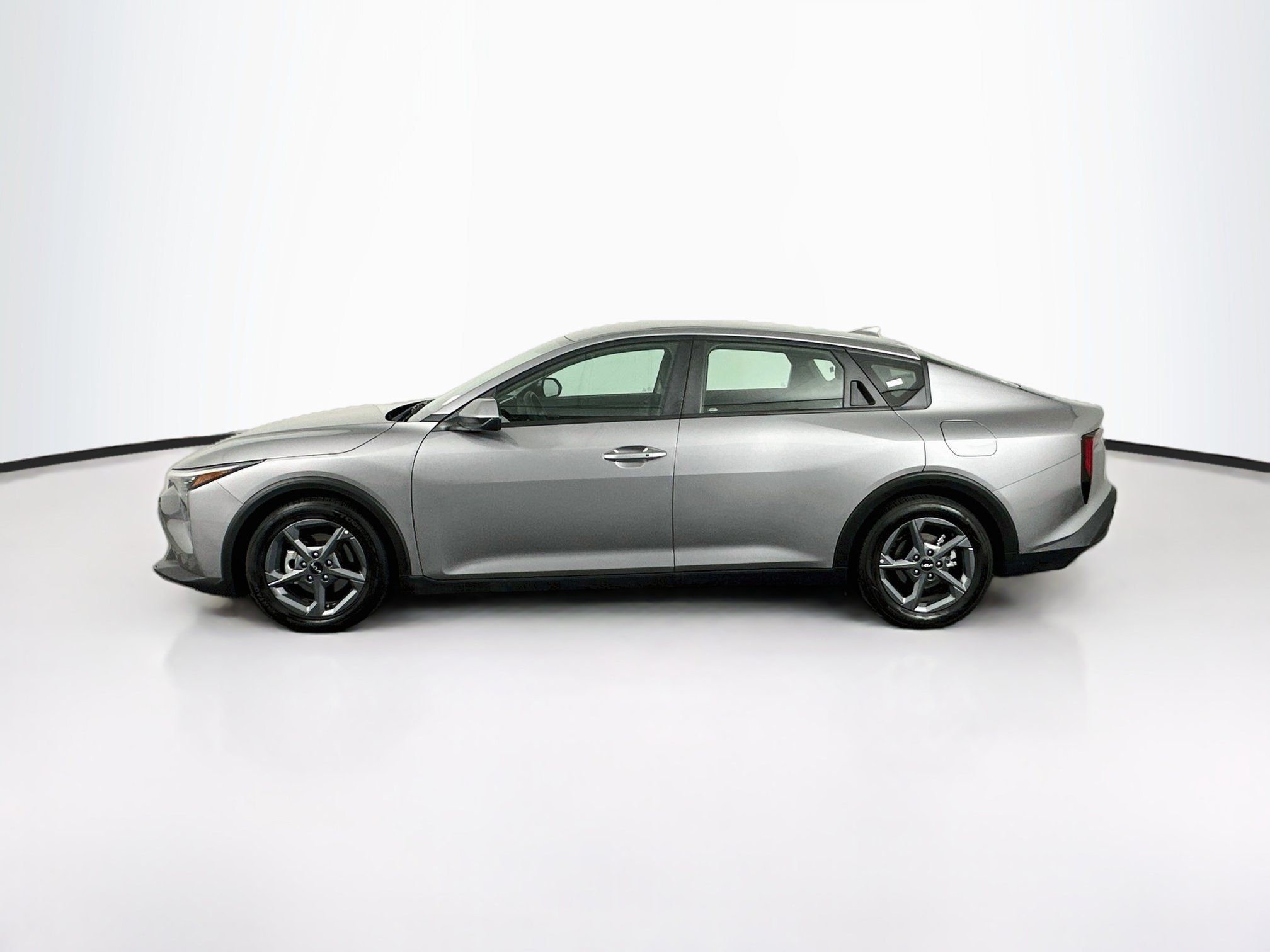Used 2025 Kia K4 FWD image 4